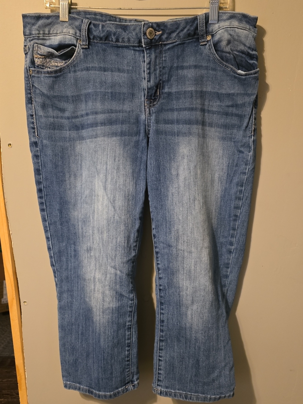 Maurices Light Blue Cropped Jeans